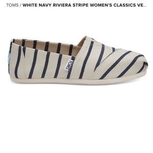 Toms . Size 7.5. Never worn